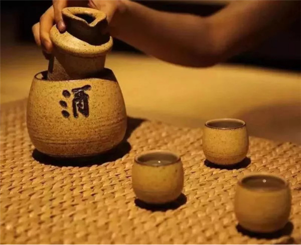 月下一杯酒，萬(wàn)事盡浮休。65.jpg